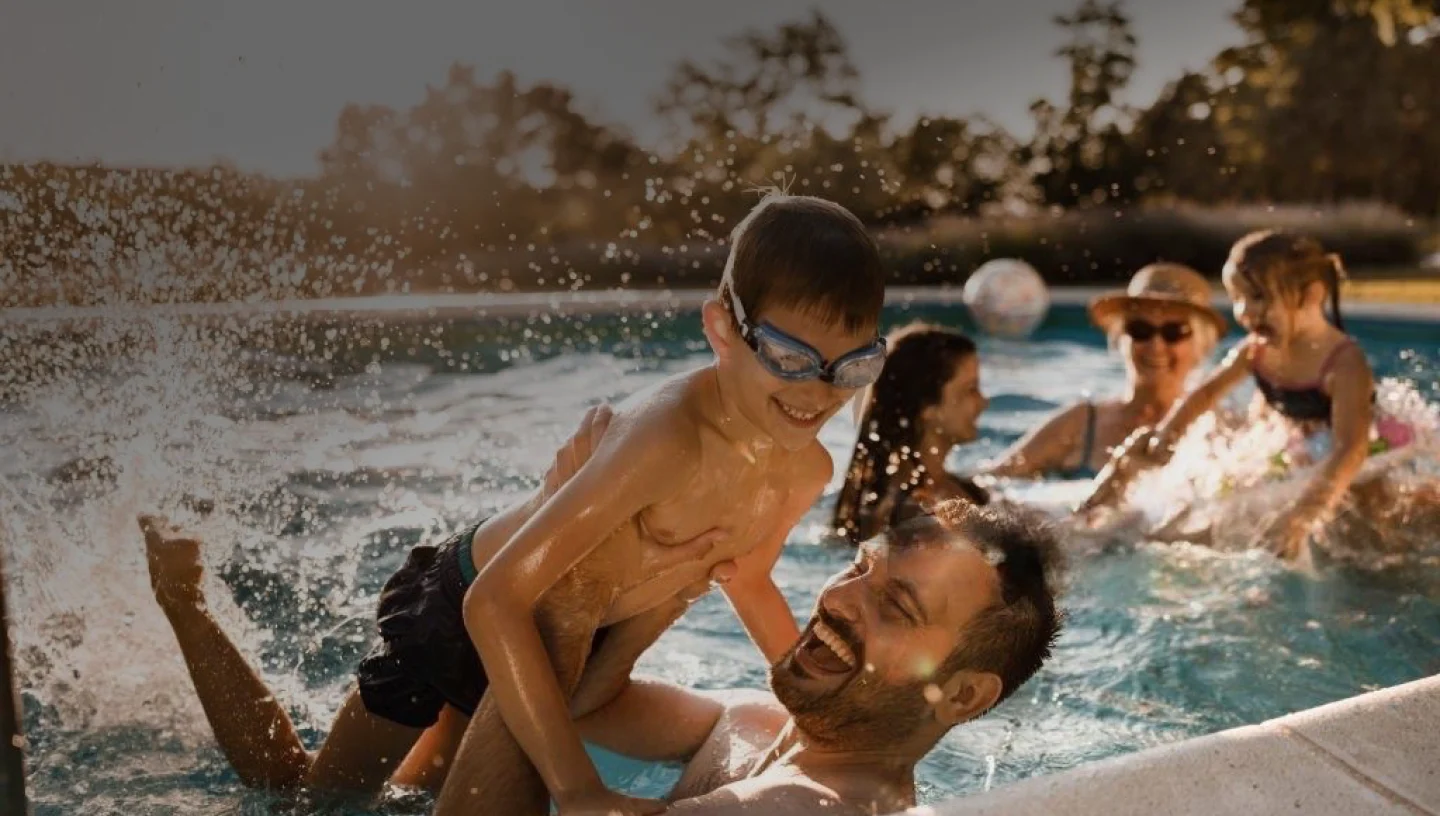 Приватні басейни - Безпечний відпочинок для всієї родини у кришталево чистій воді